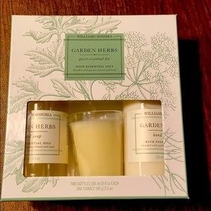 Williams-Sonoma Guest Essential Kit